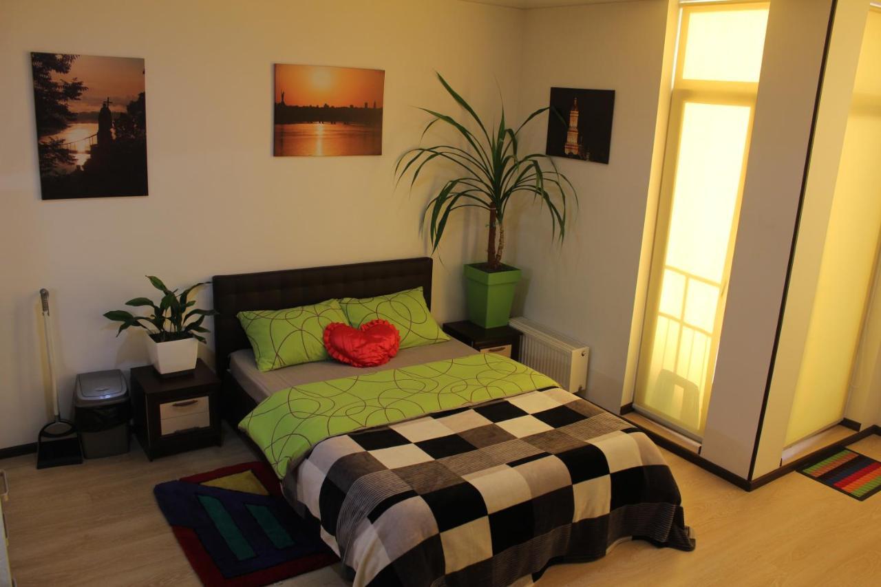 קייב Comfortable Studio Apartments In A Secure Residential Complex Comfort Town Кт-02 מראה חיצוני תמונה